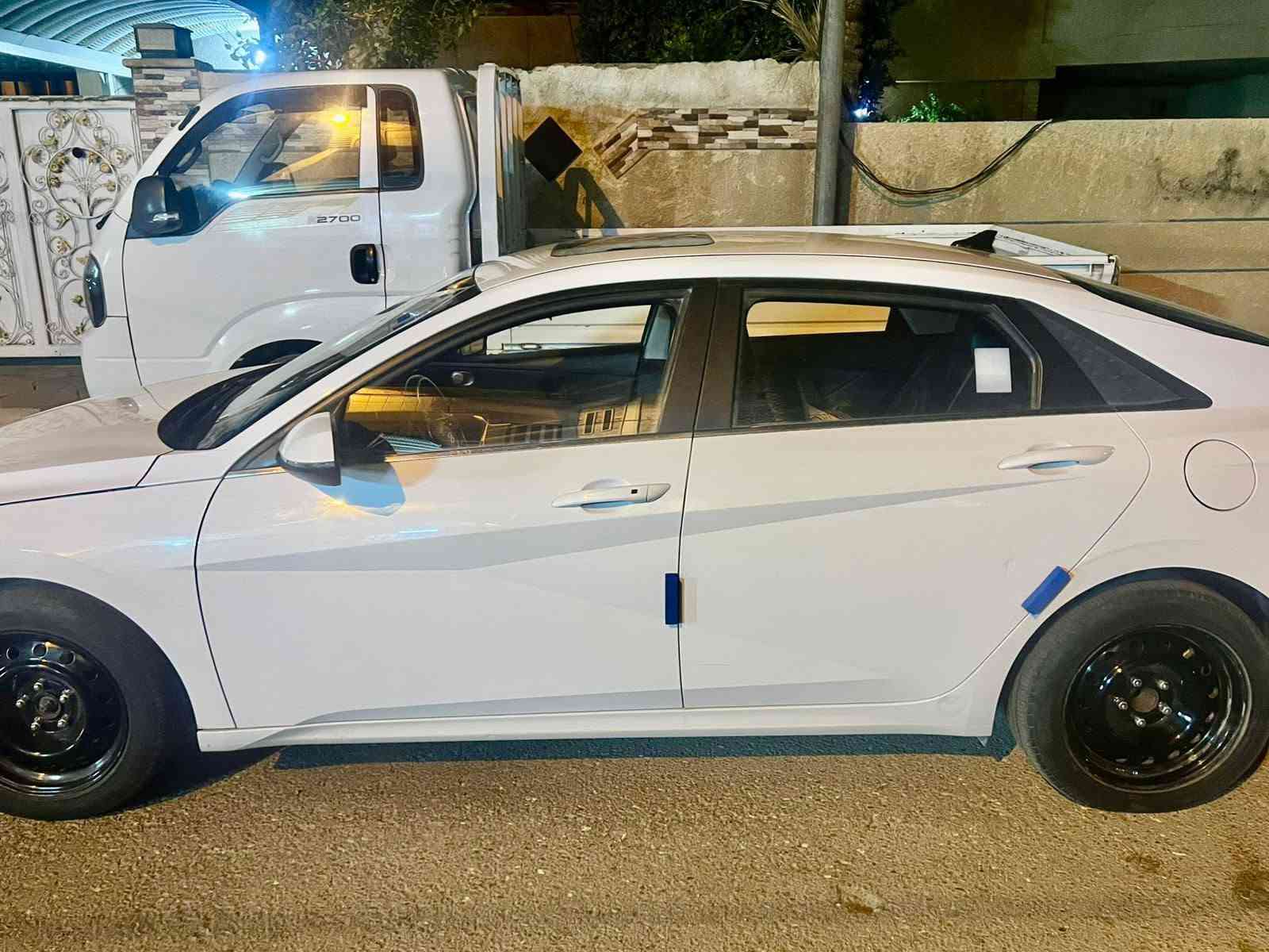 سلام عليكم
لبيع النترا ٢٠٢٤ وارد الصين مكفولة من الصبغ رقم اربيل تحويل او وكاله فول مواصفات 
فتحه بصمه شاشة حساسات امامي وخلفيه محرك ١.٥ دبل نوزل 
السعر ١٣٠ وبيه مجال بسيط 
مكاني بغداد حي الخضراء
