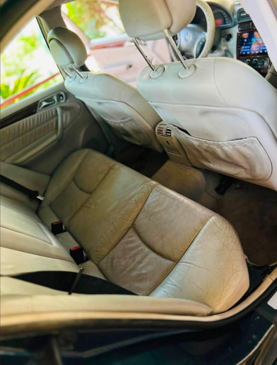 للبيع مارسدس C240 موديل 2001 مابيه لاضربه ولاصبغ بلاديه محرك وگير بالشرط تحويل ثاني يوم السعر 70 استفسار اكثر اتصل ***********
