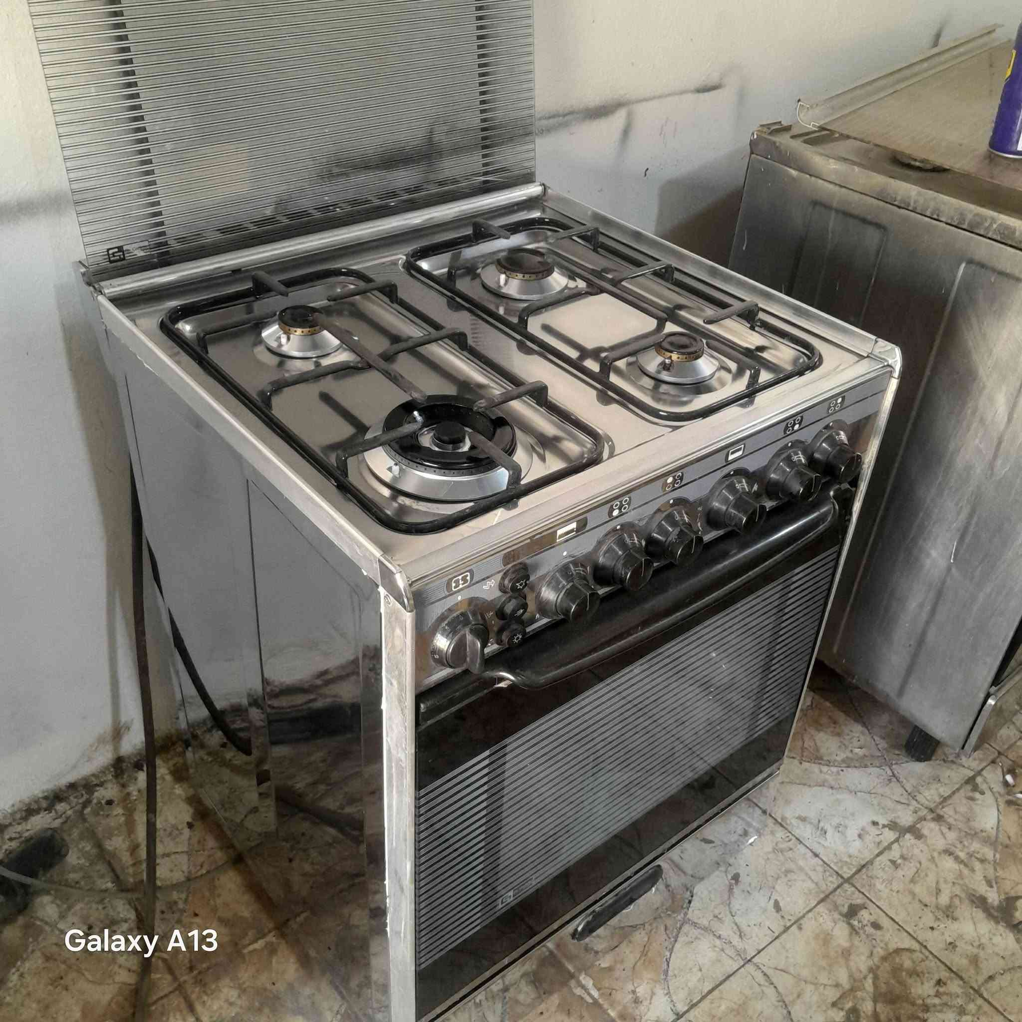 يالله طباخ تكنوجاز مصري استيل باب اول استعمال شهر بعده عاى وضع الشركه كهربائياته شغاله سل استيل العنوان حي النداء شارع المكاتب وتساب مازنجر موجود ***********
