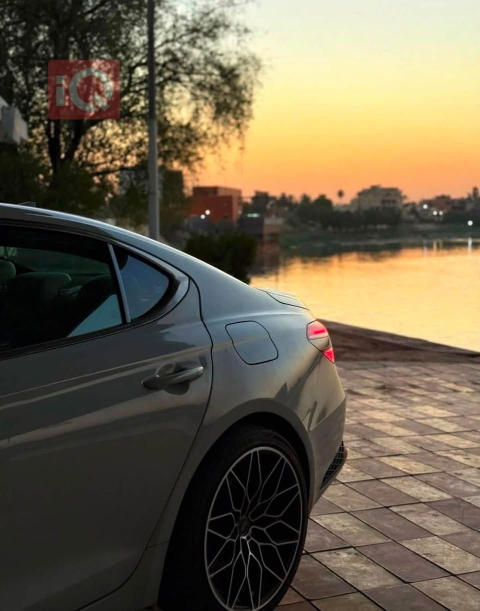 🛑Genesis G70 

‏‎الموديل: 2022

‏‎سعة المحرك :3.300 twin turbo 

‏‎اللون الخارجي : سموك

‏‎اللون الداخلي : اوف وايت 

‏‎امريكي / وارد : حادثها موضح بالصوره 

‏‎السيارة مرقم اربيل

‏‎المواصفات:

‏‎هاند بريك إلكتروني + AUTO-HOLD

‏‎تشغيل بصمة ودخول الذكي

‏‎القيادة ذاتية

‏‎مثبت السرعة الذكي

‏‎النقطة العمياء

‏‎رادار لمنع التصادم امامي وخلفي وتنبيه بالستيرن)

‏(sport+ SPORT,ECO,ECONOMY ) وضعيات القيادة

‏‎شاشة تعمل مع نظام أبل كارد بلاي واندرويد

‏‎

بانوراما تسخين تبريد مقاعد . السياره فول للأخير برستيج

حاله السياره : السياره جاهزه من كلشي بدون نقص وعليها ادامه كامله 
تحويل مباشر سنوتيها جديده بأسمي

ممشا السياره : ٦٠ الف ميل 

للاستفسار: ***********

