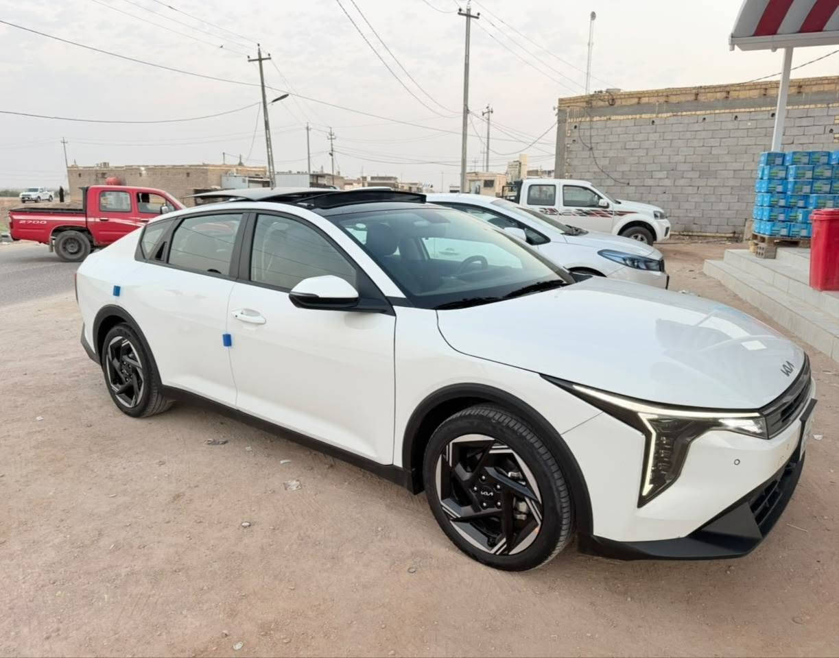 كيافور موديل 25 خليجي فول مواصفات ماشيه 32 الف رقم بغداد بسمي محرك 2000 دوش ***********
