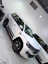 لاندكروز GXR • V6 • بدون صبغ