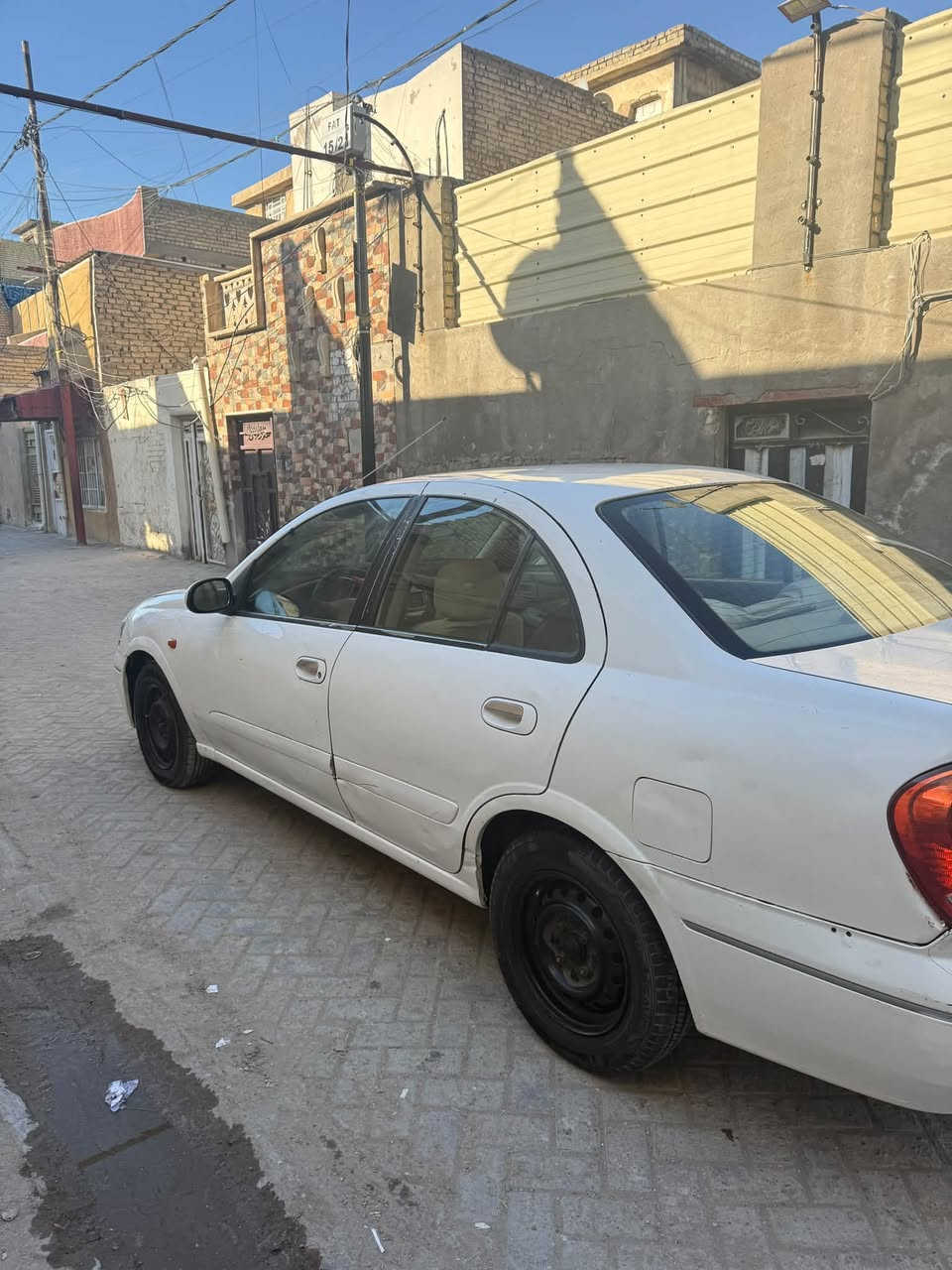 نيسان صني • ٢٠٠٩ • مزاد الداخلية