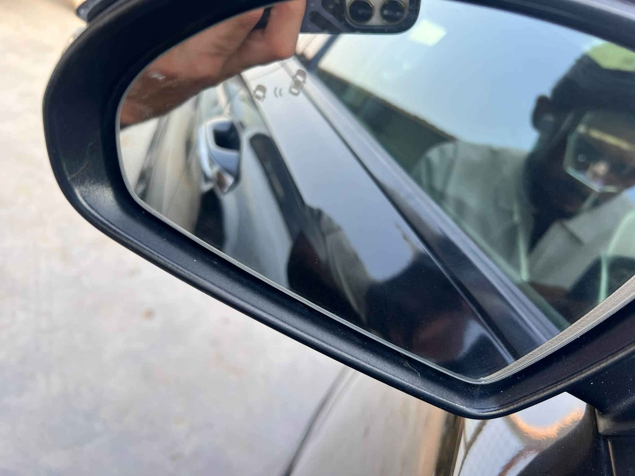كيا اوبتما موديل 19 رقم بغداد بسمي

فئة Sتجي فول مواصفات 

كيرر محركك مكفولات برغيي ممفتوح بيهن ع وضع الشركة حجم المحرك 2400

سياره جاهزة من كلشي نصبتة احلة من صوره

حادثة سرقة جاملغ و باب وهناا بل عراق نطخت ونصبغ الهلال مال جاملغ الخلفي و نص الباب 

مكاني بغداد السعرر 127 وبية مجال

***********
