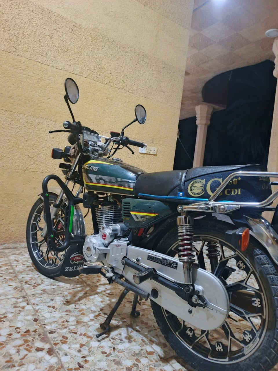 السلام عليكم
موطور محرك 200وموديل 2024
السعر 750 وبي مجال الاستفسار ع الرقم***********
