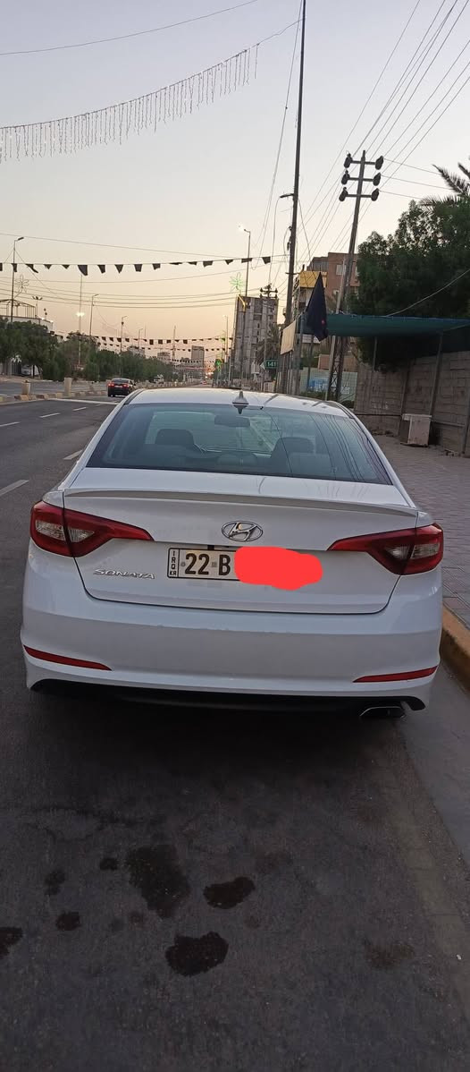 سلام عليكم سوناتا للبيع 
المديل 17 رقم اربيل 
السياره جاهزه من كلشي ونضيفه بمعنه الكلمه 
تبريد ثلج 
تخم تاير 
كامره شاشه 
مداور ثاني يوم او وكاله عامه 
ملاحضه المكينه مفتوحه معلايه 
عنوان كربلاء المقدسه 
السعر 115
ستفسار ***********

نص مكتوب في الصور:
- IMG_E24AFJH551090_3.jpg