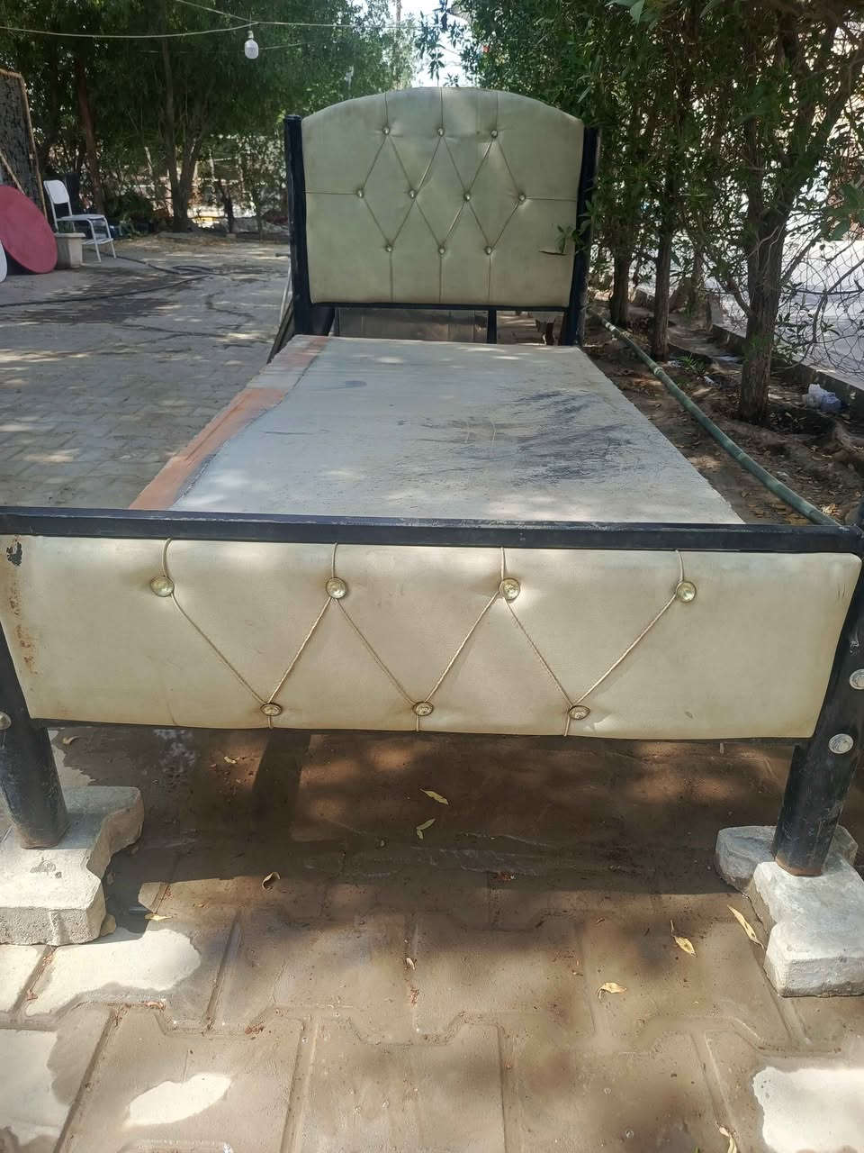 جربايه • نفر واحد • تنجيد أبيض
