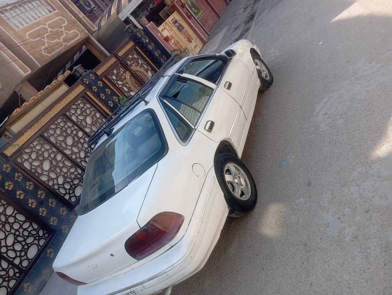 السلام عليكم برنس للبيع موديل 97 عنواني بغداد البياع رقم الهاتف*********** السعر 27
