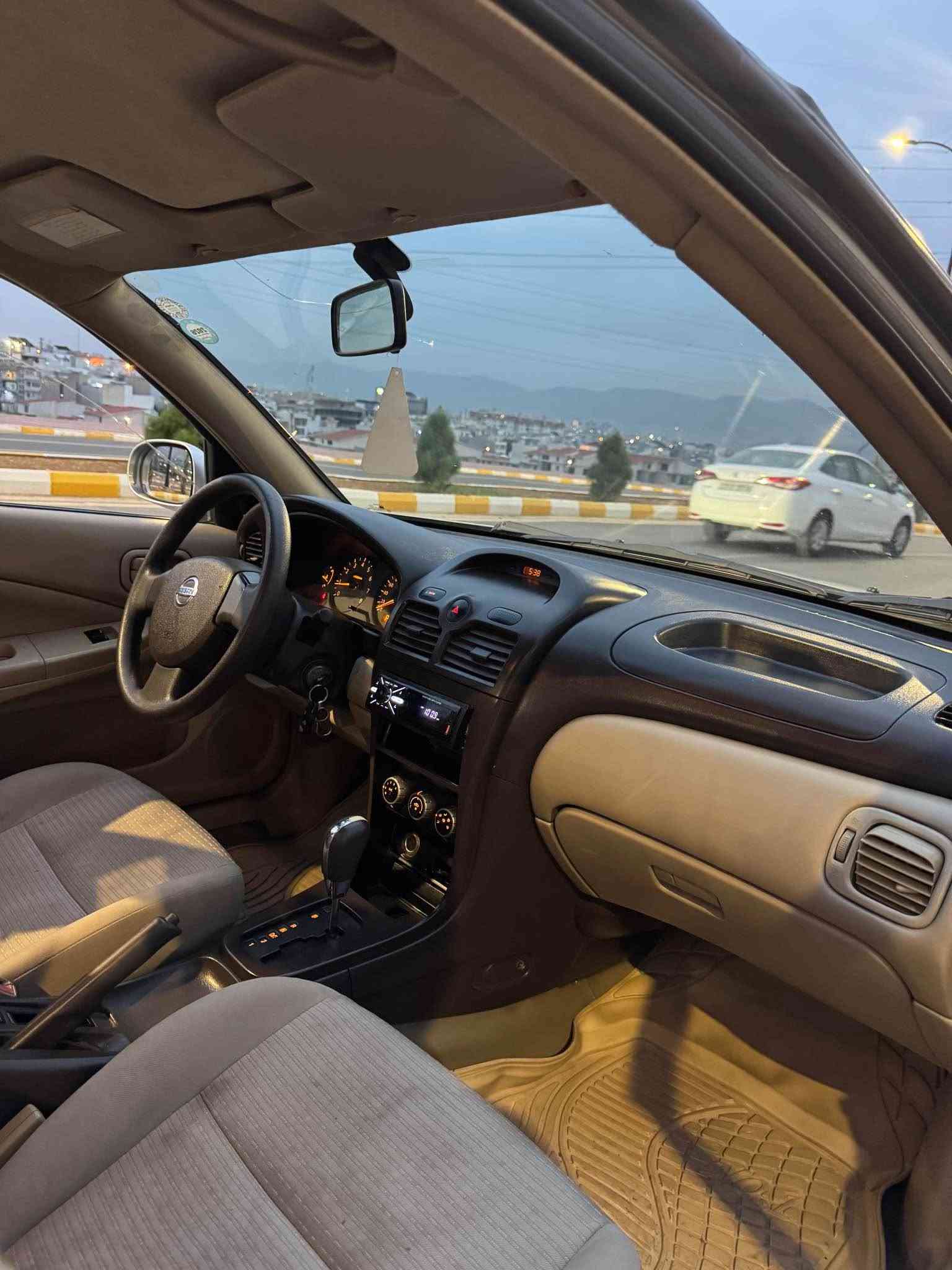 موديل ٢٠١٣ • الممشى ١٨٠٠٠٠ • ميكانيك وجير زين