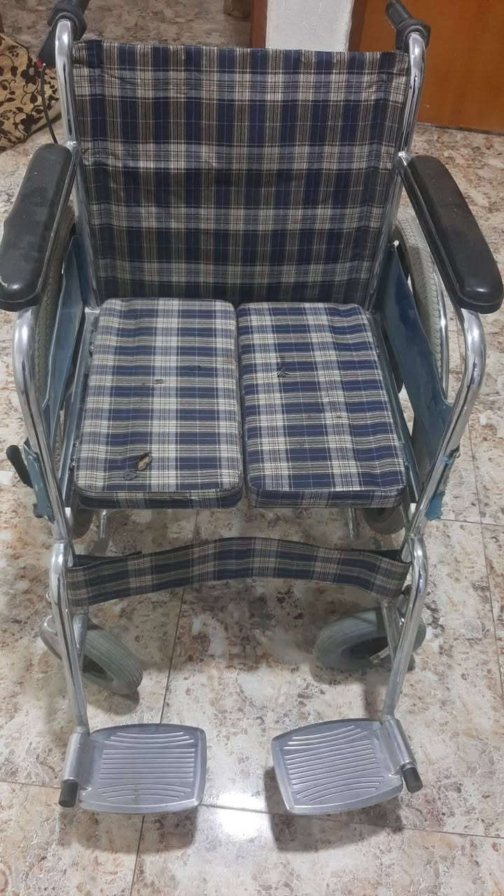 جهاز مال ايد  وعربانه ثنينهن جديدات ١٧٥ وبيهن مجال مستعجل عل بيعتهن
***********
