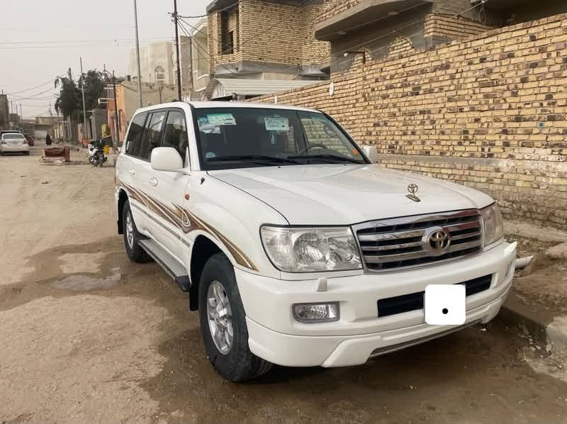 السلام عليكم 
مونيكا 2002 اصل فئتها GXRIX رقمها ذي قار انكليزي سنوية جديدة 2026 باسمي تحويل ثاني يوم السيارة نظيفة على ايدي شرط الفحص. 
كلين سابقا عدى الضربة شبر بالجاملغ الايمن بارد. 

السيارة 
فتحة سقف اوتو
ثلاجة
تبريد جديد ثلج ٥ قطع
دفع رباعي السيارة كيرين كير اوتو وكير (دبل خفيف وثقيل)
السيارة داخليتها صاج نظيفة

الحدادية جديدة ودبلات جديدة دسكات جديدة 
السيارة كاملة على اخر شي مكفولة كير ومكينة

الكشر مالها نظيف 

سعرها 150 وبيها مجال للطيبين 
بيع مستعجل  المكان الناصرية سوق الشيوخ

للاستفسار ***********
