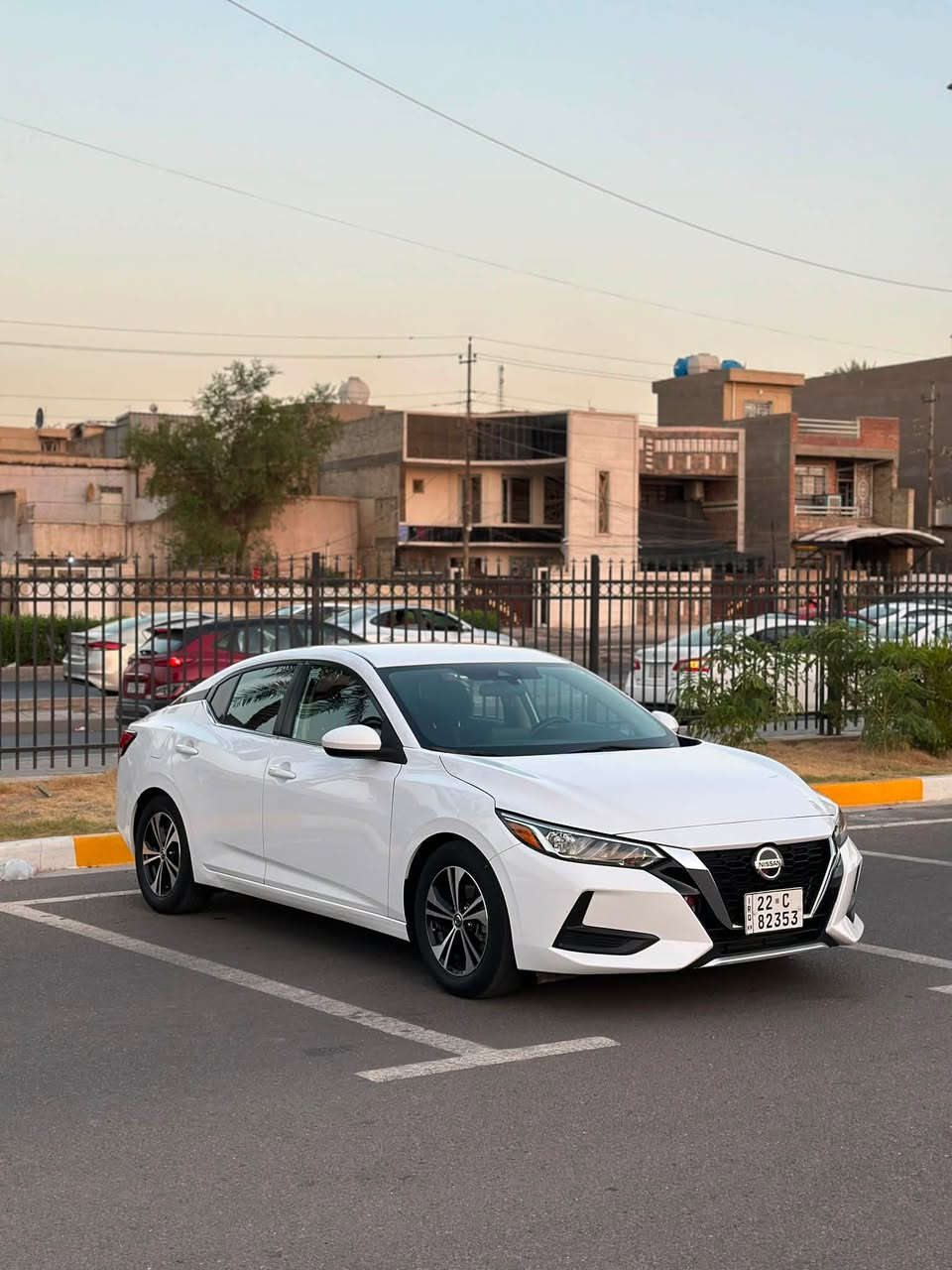 السلام عليكم
نيسان سنترا للبيع موديل 2021 
وارد امريكي حادثهة موضح بالصور 
السيارة sv معروفة مواصفات الاس في 
رادار امامي 
مستشعر خروج عن مسار 
رادارات جانبية 
ورادار خلفي 
ومانع تصادم انامي وخلفي 
شاشة 
كار بلي 
شاشة اعطال واعدادات 
تبريد منفصل وبيانو 
كامرة خلفية
بصمات بوب وبصمة تشغيل  
جامات اوتو 
نضام ايكو وDs 
تحكمات ستيرن 
مكينة 4 سلندر مكينة وكير مكفولات من التبديل والفتح 
تبريد السنترا غني عن التعريف 
السيارة ماشية 127 الف كيلو 
سونارهة مرفق بالصور 
السعر 122   

رقم الشاصي 3N1AB8CV2MY254294

عنواني بغداد ورقمي ***********
