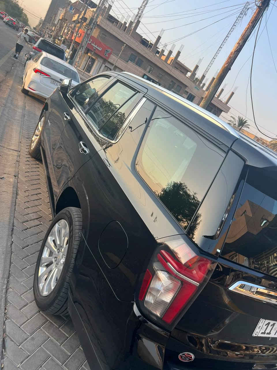 سلام عليكم تاهو ٢٠٢٢خليجي وكاله المنصور بريمير فول عدا الجكات بيها بارد بل جاملغ عكس السايق الخلفي الباقي مكفول السياره ماشيه 107الف 
السعر 450ورقه قفل 
للاستفسار ***********
مكان السياره بغداد
