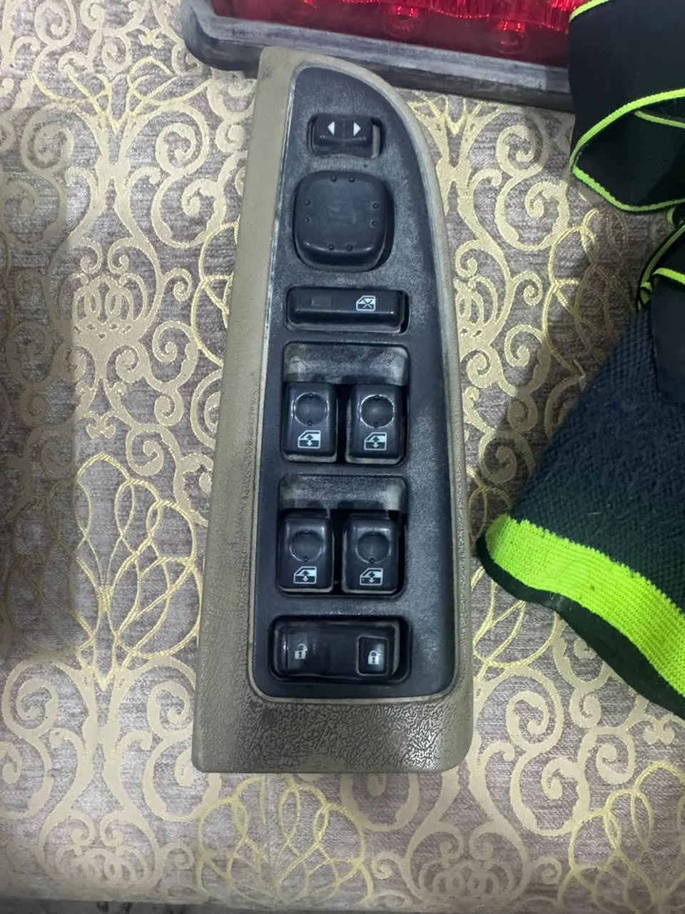 سندر لوك 4 أبواب
***********
