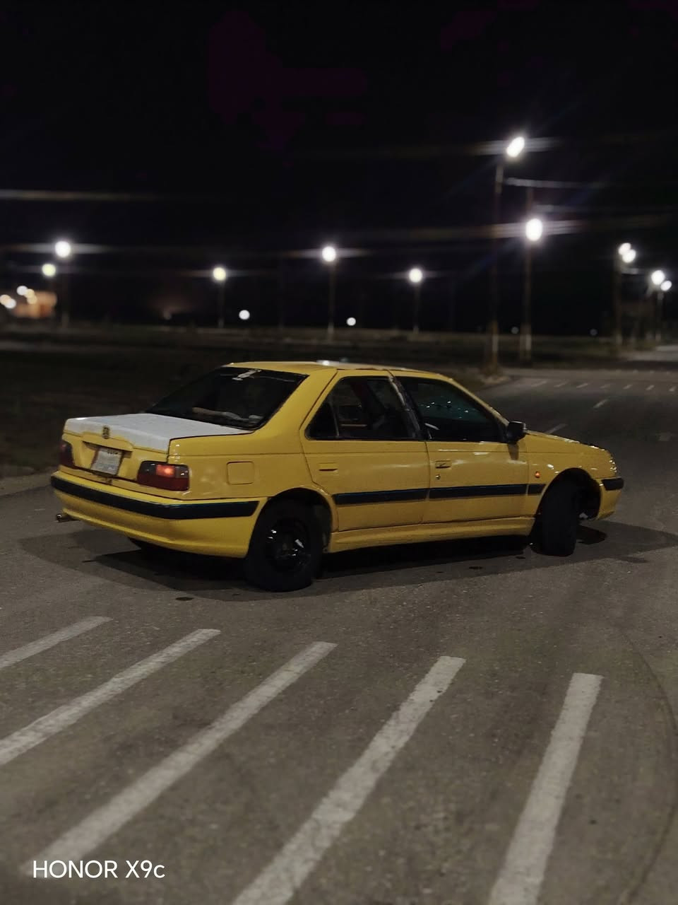 سلام عليكم بيجو بارص موديل ٢٠٠١١ البيع سياره كهربائات كلها شغاله كير مابيه شي مكينه بيها خيط دخان قليل  اتكفلك سرقه وعشاير ما اندل راعيها ب14 وبيها مجال مكاني ديوانيه رقمي ***********بي واتساب

نص مكتوب في الصور:
- HONOR X9c