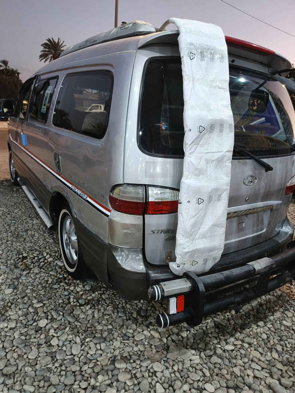 السلام عليكم هونداي ستاركس 2006رقم بابل انكليزي
خط بحث جديد تحويل مباشر 
مكينه جديدة مفتوح كير عادي 
سياره نضيفه مكفوله من الضربه مكانات بصيطه صبغ تبريد مايشتغل 
كهربائيّات شغاله تخم تاير جديد 
مكان بابل الشوملي السعر 65بيه مجال قليل 
***********//***********
