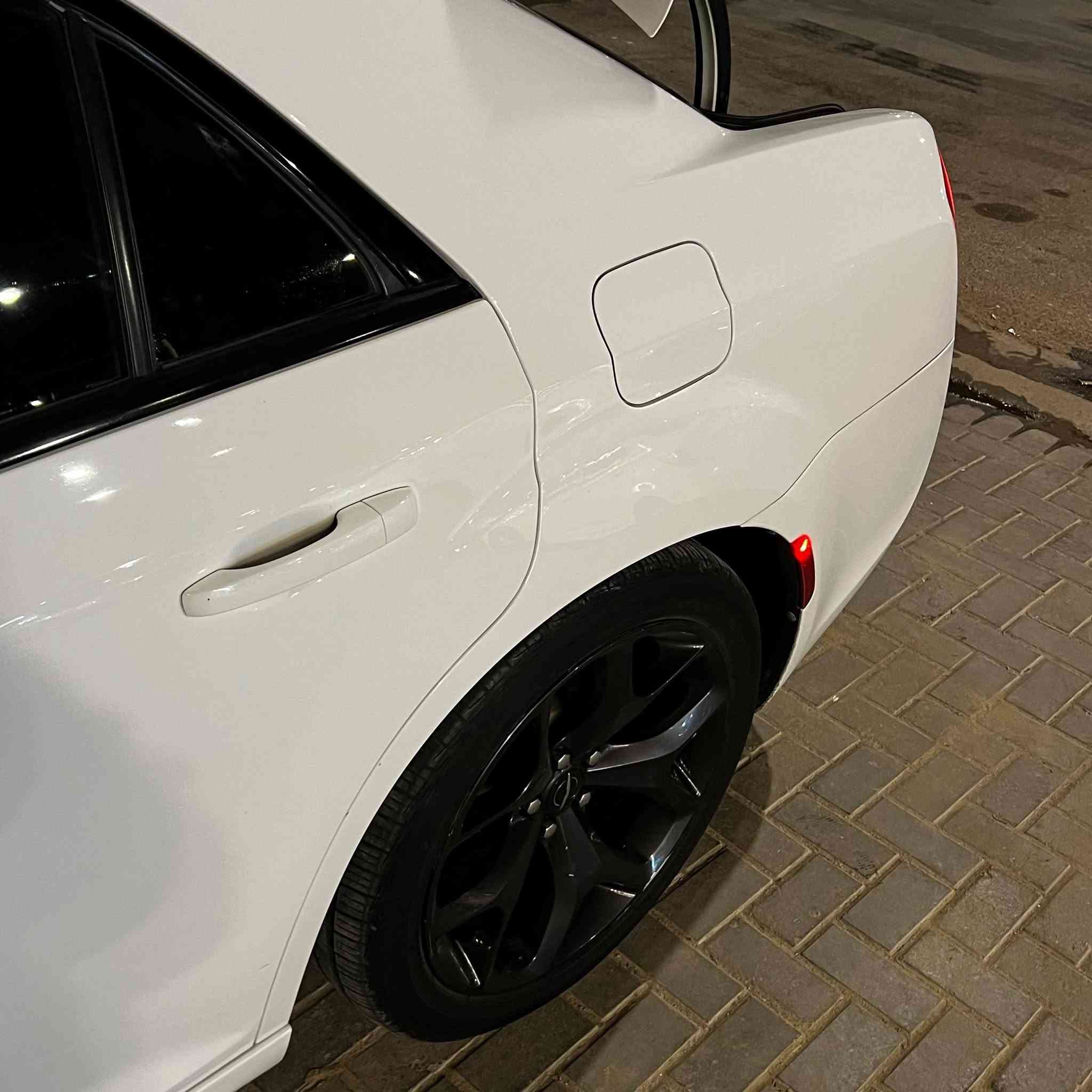 كرايسلر اوباما 2017  S فول ماعدا راداركندي كفاله عامه بيه بارد شي بسيط وبلبنيد كارت سياره كفاله صبغ وضربه وتبديل رقم بغداد تحويل ثاني يوم سياره جديده بمعنى الكلمه معروفه مواصفات لل S وجاهزه من كلشي حداده تخم تاير كير محرك *********** متوفر واتساب السعر 270 بي مجال بسيط وشراي يتصل ويدلل
