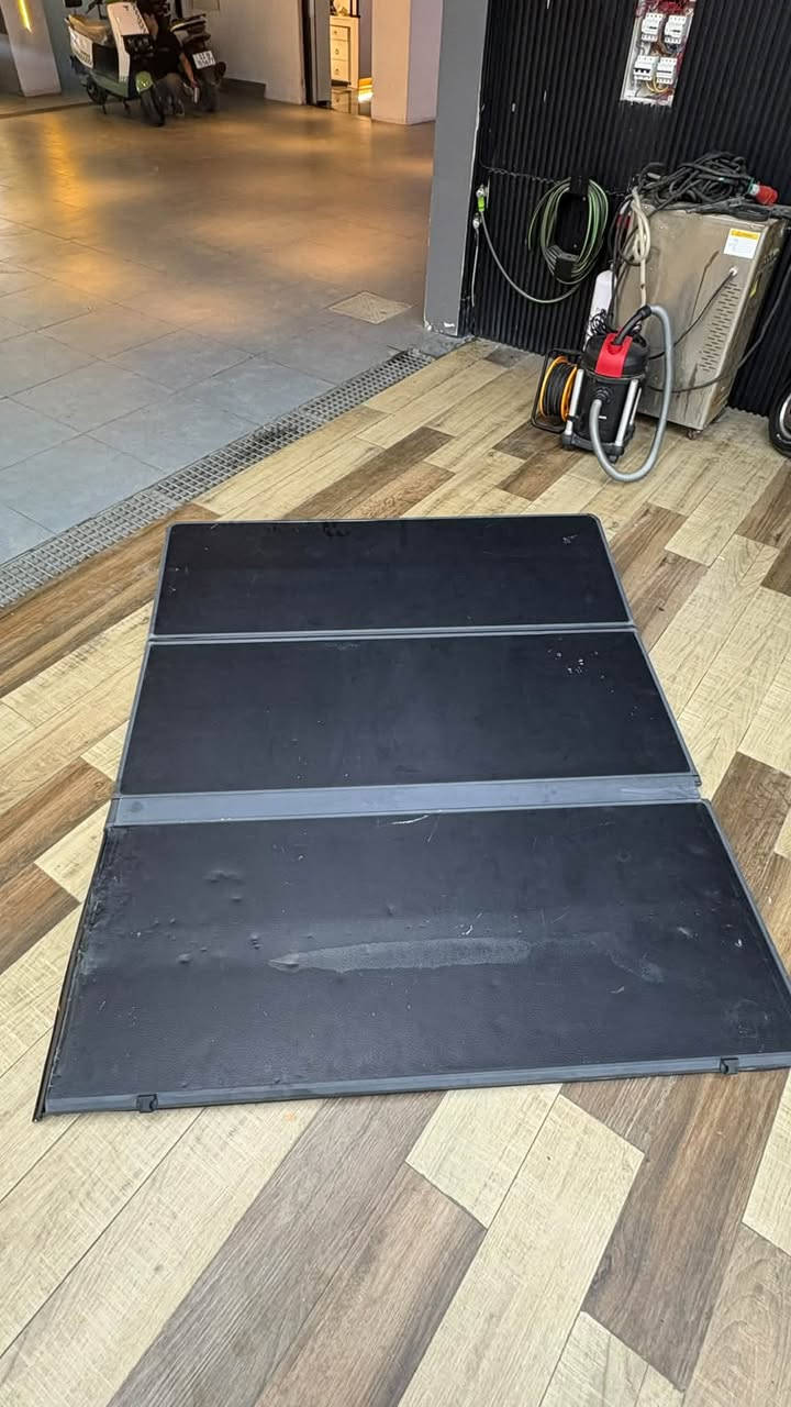 سلام عليكم شباب
من رخصة الادمن عندي تسكيره ( غلاف بدي قصير ) 
جمسي سيرا و سلفرادو و رام و فورد f150 يرهم شرط بدي قصير مستخدمه وبيها قطعه طارت وسويتها نضيفه كلش 
سعرها ٣٠٠ الف
عنواني بغداد الكراده ***********
