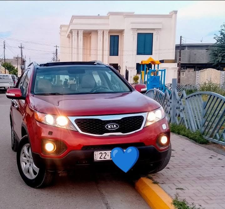 سورنتو • ٢٤٠٠ • مقاعد جلد