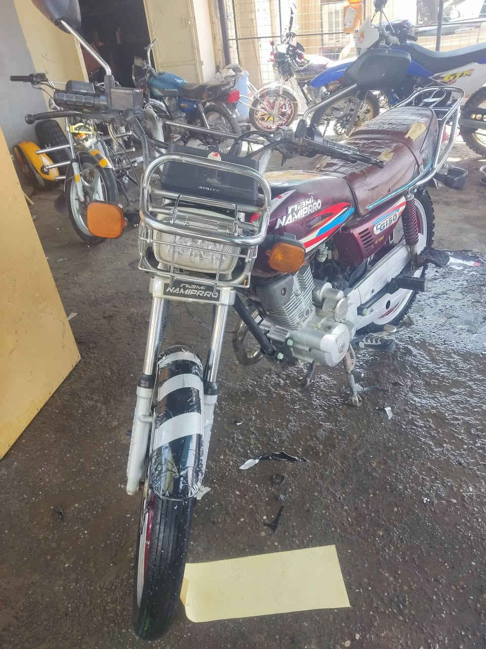 سلام عليكم ماطور البيع موديل 22 محرك دمعه معمر جديد سلف شقال بصمه بي  منفيس  ماطور جاهز نشاط فول سعر 450 رقم الهاتف ***********
