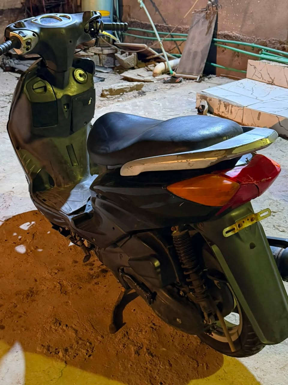 سكنس ياباني نثيه 110 دراجه نضيفه مكينتها مامفتوحه بس يرادلها ترتيب كهربائيات سلفها شغال وهندر شغال مفتوح بيها بس الصفحه دراجه مشيها يخبل سعر 550وبيها مجال للشراي ***********

