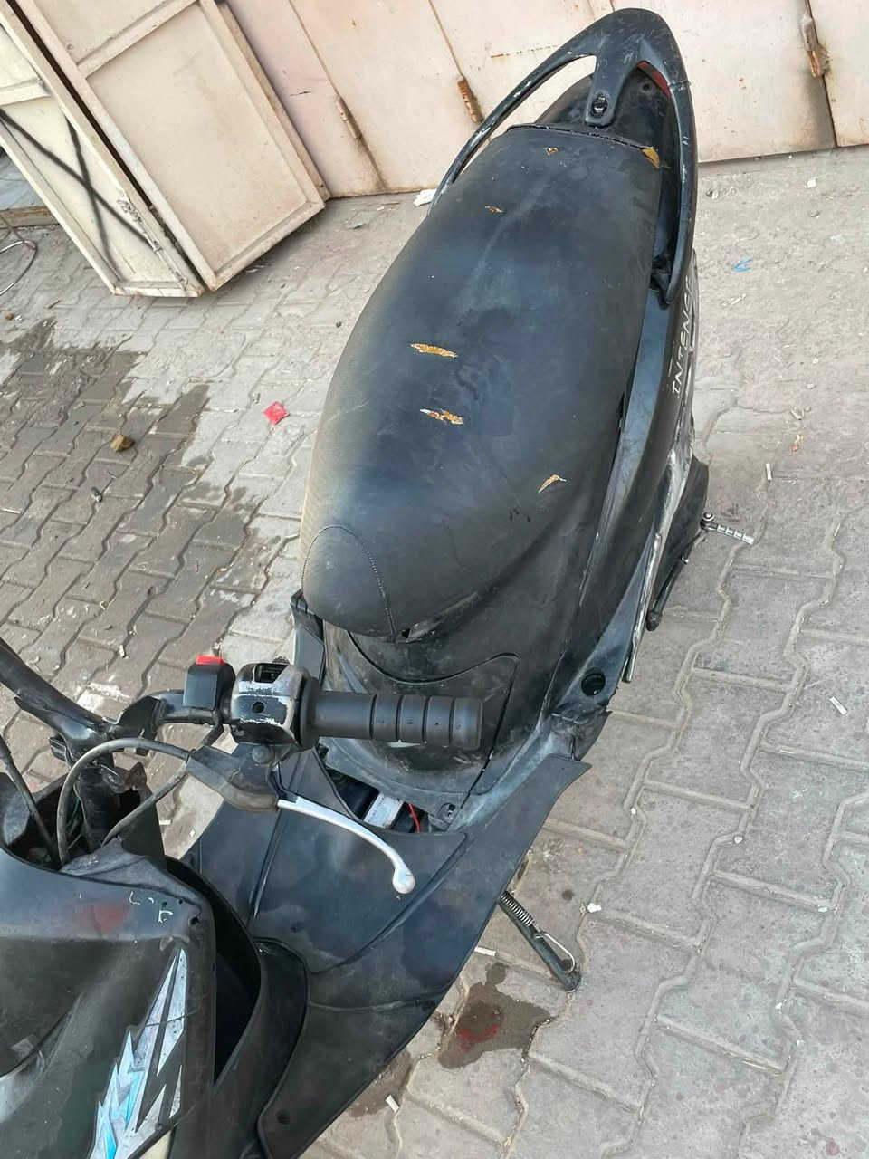 سلام عليكم شباب ماكس عدله للبيع بوشه ٤٩ لاتبخير لاتنقيص لاصوت اكسل لا صوت بل مكينه ناعمه الدراجه بيه نقوصات قليله السعر ٣٥٠وبيه مجال مكاني ابو الخصيب حمدان 
رقمي للاستفسار  ***********
