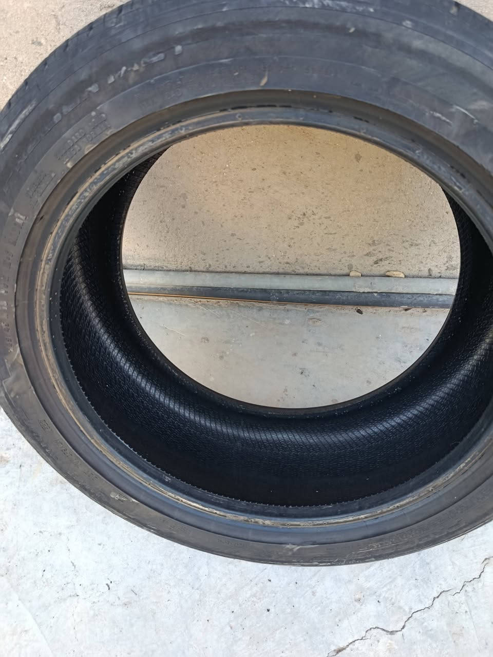 اطارات للبيع
منشأ امريكي 2023
245/45R18
نظافة 60%
سعرهن 50
مكانهم بغداد ***********
