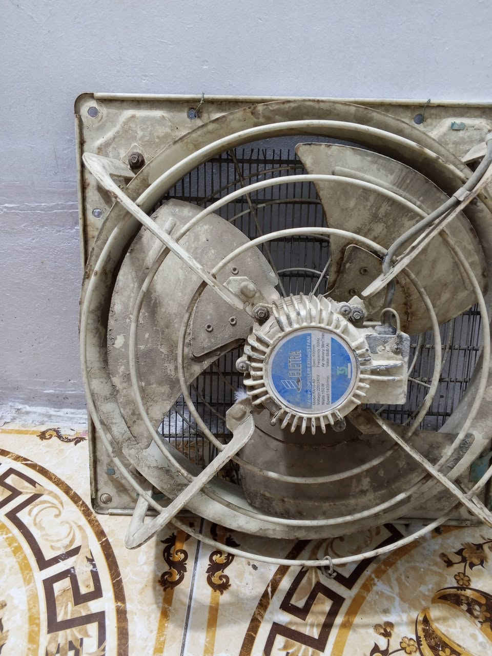 مروحة شفط • نضيفه • موديل 40-FA10