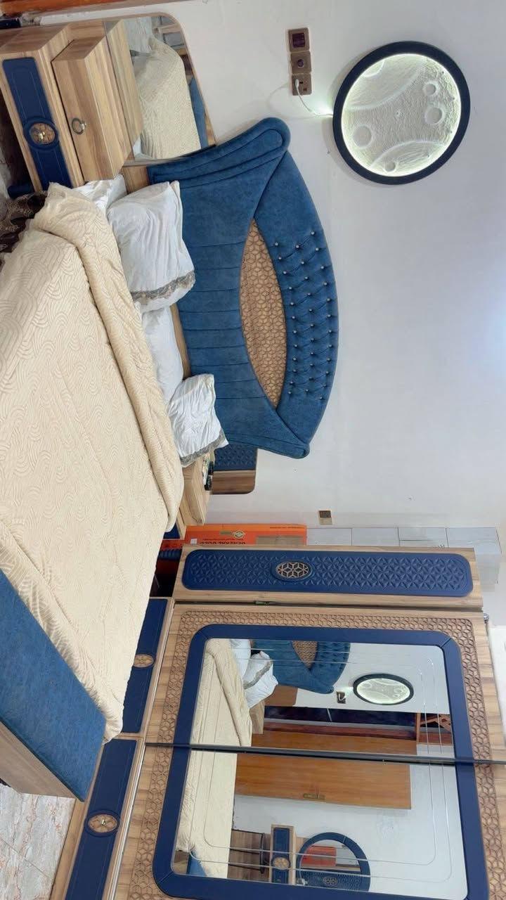سلام عليكم غرفه تركيا درجى اولى نضيفه كلش 7 قطع مكاني بغداد للاستفسار *********** بي واتساب
