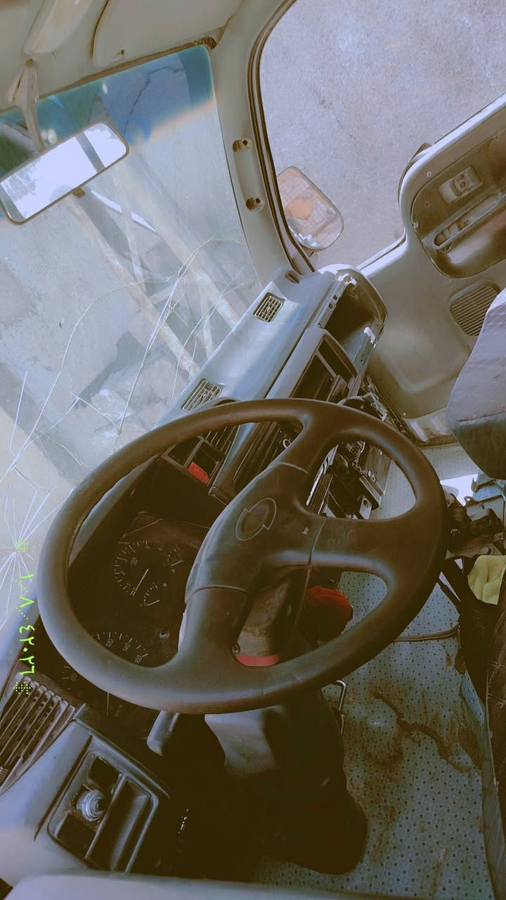 السلام عليكم
سامسونگ موديل 2000

محرك بنگو جديد وشرط بعده عل ضمان💯 

كير بيه النمره ال5تفلت

تخم تاير جديد

كشنات وداخلها كله نضيف

بيها ارقام كارتونيه وسنويه راعيها ماندله

وبيه حصت گاز تستلم من كل المحافظات

العنوان بغداد. المشتل 

السعر المطلوب 18$ورقه وبيه مجال كلش بسيط

للاتصال 

***********
