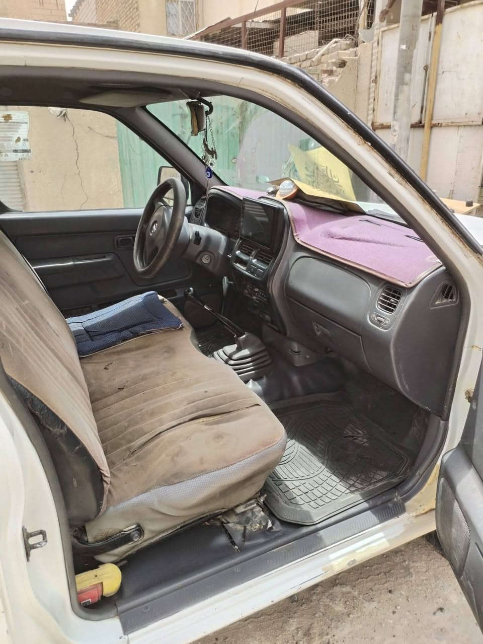 مكلف بالنشر 
السلام عليكم 
سياره بيكم نيسان 2002 للبيع 
رقم انجليزي السياره باسم راعيها رقمها بابل
 مكان السياره نجف
 للاستفسار الاتصال على الرقم
***********
