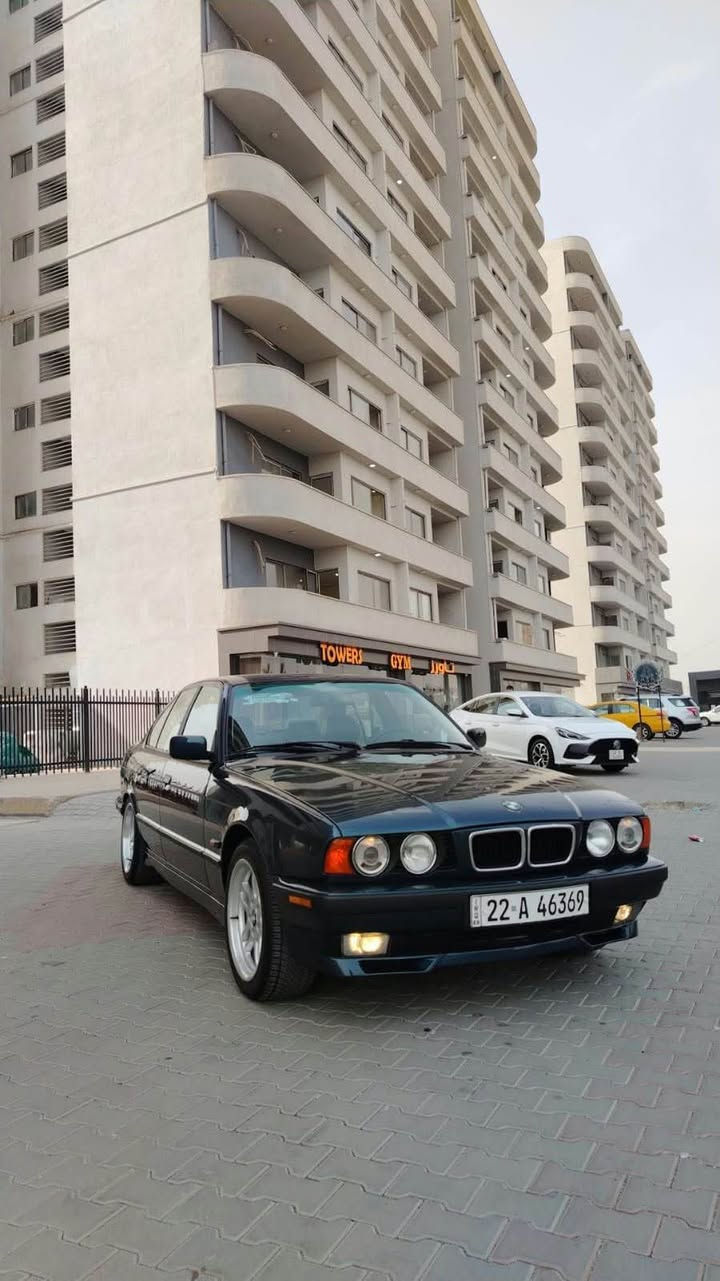 بي ام 525 • ١٩٩٥ • اوتوماتيك