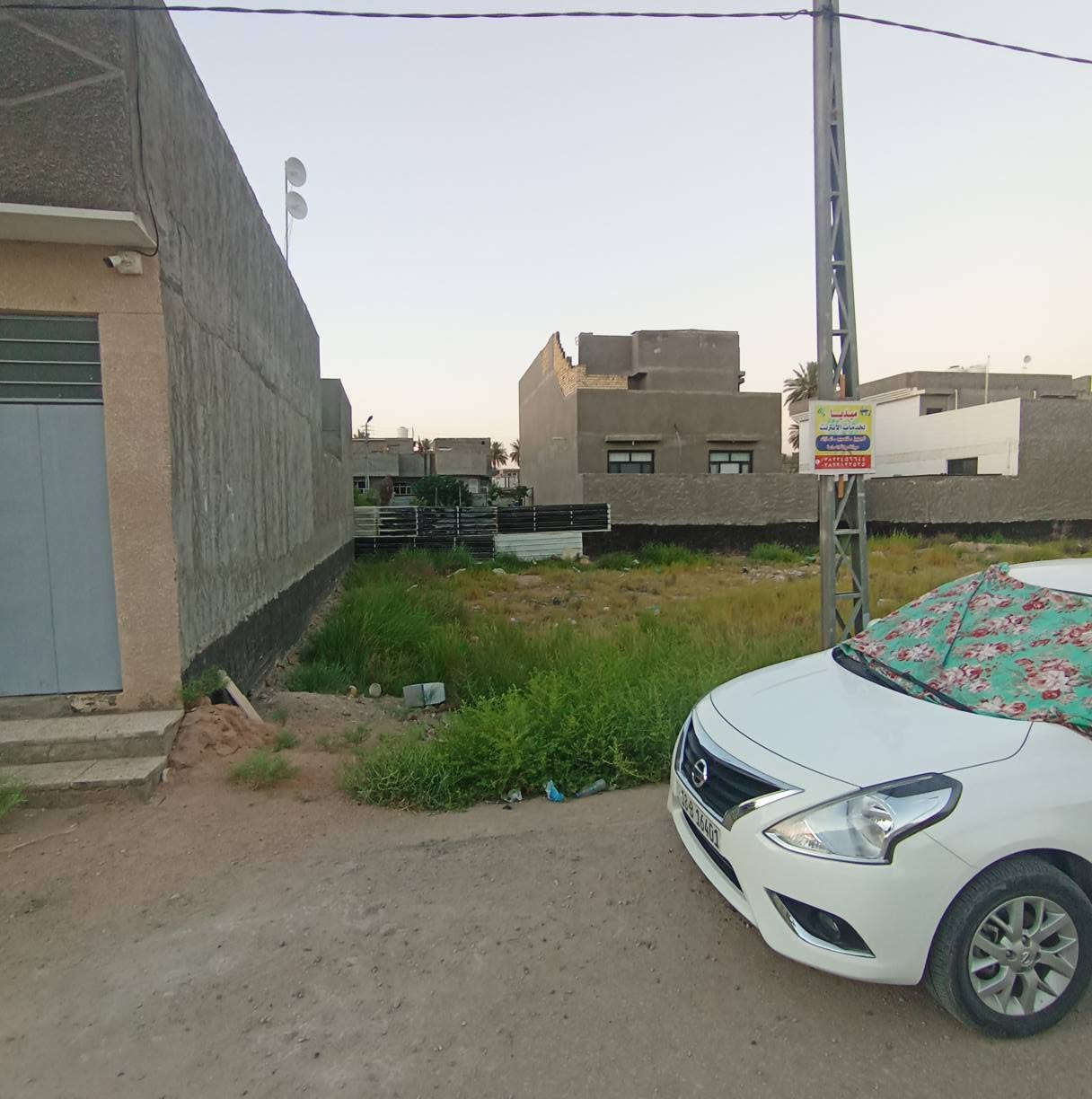 قطعة ارض مساحة 200متر
10*20
طابو زراعي  سند حديث 25 تحويل مباشر 

العنوان زوير الغربي مقابل الملعب 

خدمات كامله 
ماء/ كهرباء/ تبليط
شارع عرضه 10 متر
تفاصيل اكثر  الاتصال عل الأرقام الموجوده في المنشور 

***********
***********
