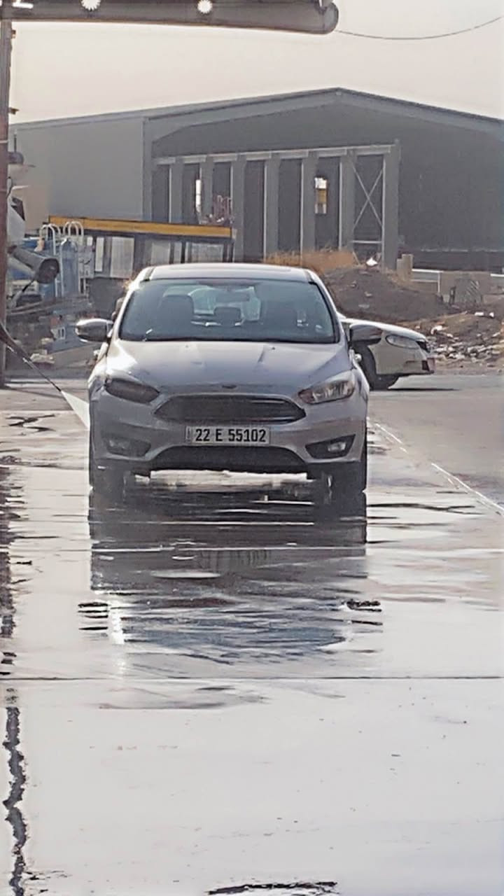 فۆرد فۆکس ٢٠١٨ تیتانیۆم سەنەو هەزە هەموو ناویە پینج پارجەی هەیە پیشی هەیتی بەلام بی ئیرباگ  سیارکە گیرو مەکینە کەپسە ١٠٢ هەزار رۆشتیە نرخی ٧٥محمالیکی کەم ژمارە مۆبایل *********** أربيل, العراق

نص مكتوب في الصور:
- WORLD GYM
- Erbil, Iraq