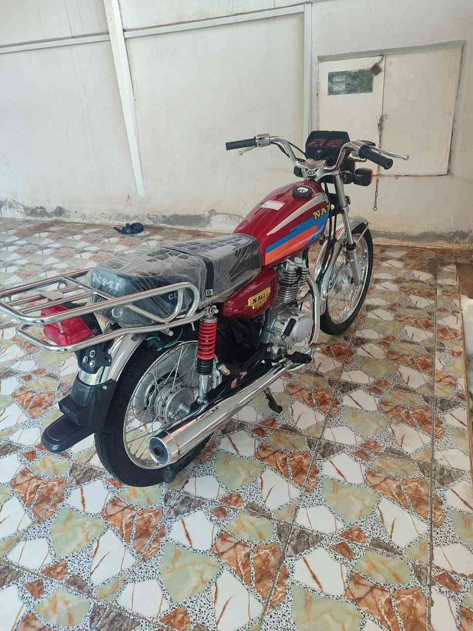 سلام عليكم نامه شلامجه اصل تعميره 25 وشاصي امتياز مديل 25 مكينه مامفتوحه كهربايات كله شغاله الدراجه متروكه عوزه ترتيب السعر 750وبيه مجال متواجد خاص رقمي ***********
