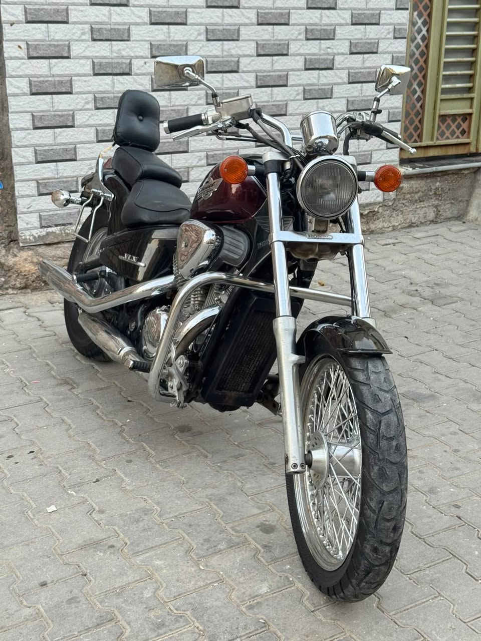 سلام عليكم هونده ستد ٤٠٠ دراجه بلادي
مكفوله كفاله عامله بدون رقم بس مكاتبه
ما نقصهه اي شي كلشي بيهه بلادي
السعر مليون و٦٥٠ بغداد الشعب حي اور
*********** ابو علي
