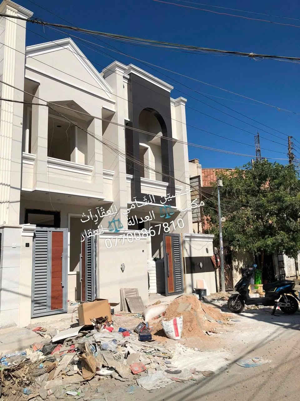 🧿﷽ 🧿
 📌 مشتمل للبيع 🏡
📌تسليم مفتاح 🔐
📌مساحه 80 م مدخلين
 الواجهه 4م والنزال 20م
📌ط1 كراج وحولي واستقبال  وغرفه وخدمات
📌ط2 غرفتين نوم  وخدمات وسطحين وبيتونه
📌 الرصيف 3م  والشارع 12م
📃✏️العنوان 📌 بغداد  الشعب حي التجار 🏡 

📌عنوان المكتب #مڪتبَ_آلُِعٍدِآلُِة_لُِلُِعٍقٌآرٍ 
 بٰٰيٰع&شراء&بٰٰناء&هدم&دور &تہٰصہٰميٰم &اشرافہٰ&تنـِفيـٍذ
📌🌐بغداد الشعب شارع الاسواق المركزية مجاور مسبح العدالة 🌐
📌للاستفسار اتصل ☎️ 📞 *********** ويوجد واتساب وماسنجر
حٍسين آلُِشُآمي لُِلُِعٍقٌآرٍآت🪐
اتعلموا @إشارة

نص مكتوب في الصور:
- حسين الشامي للعقارات مكتب العدالة للعقار ***********
- مكتب حسين الشامي للعقارات مكتب العدالة للعقار ***********
- حسين الشامي للعقارات
- مكتب العدالة للعقار
- ***********