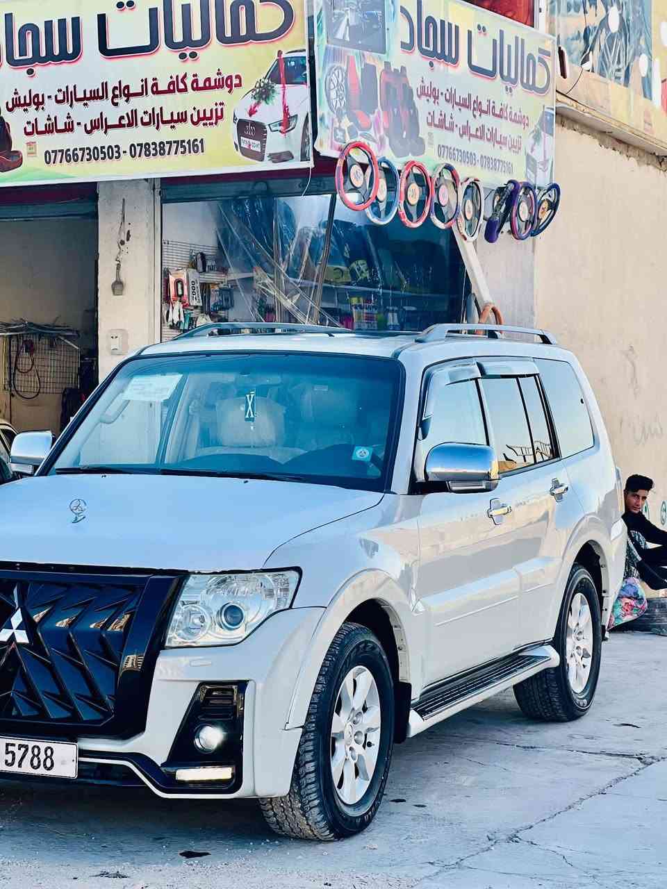 باجيرو حبتور خليجي  فول فول ١/١ موديل ٢٠٠٩ محدثه شكل لكزز 
محرك 3500 حبتور  توني مجفته وكالة غراضة شركة شرط زيرو مع الظمان 

كير 4 نمر شركة 

فتحة سقف بانوراما 

دمام خلفي 

تخم تاير نص عمر

كشنات جلد بيجي كهربائي تدفئه

شاشة تاب كامره خلفية حساسات خلفية 

السياره محدثه شباك لكزز 

منظومة غاز اتيكرا اصلي انسى البانزين 

موديل 2009 اصل خليجي 

السيارة خليجي كفالة عامة من صبغ وضربة ومعجون 

فقط حالوب قماره وبنيد وصفحة خفيف كلش مامبين اله تركز بي شبر بارد بجنطة 

فقط 

للبيع والمراوس 

السعر 125 وبيها مجال 

مكان السياره الديوانية 

رقمها بغداد نكليزي مميز تحويل مباشر
***********
