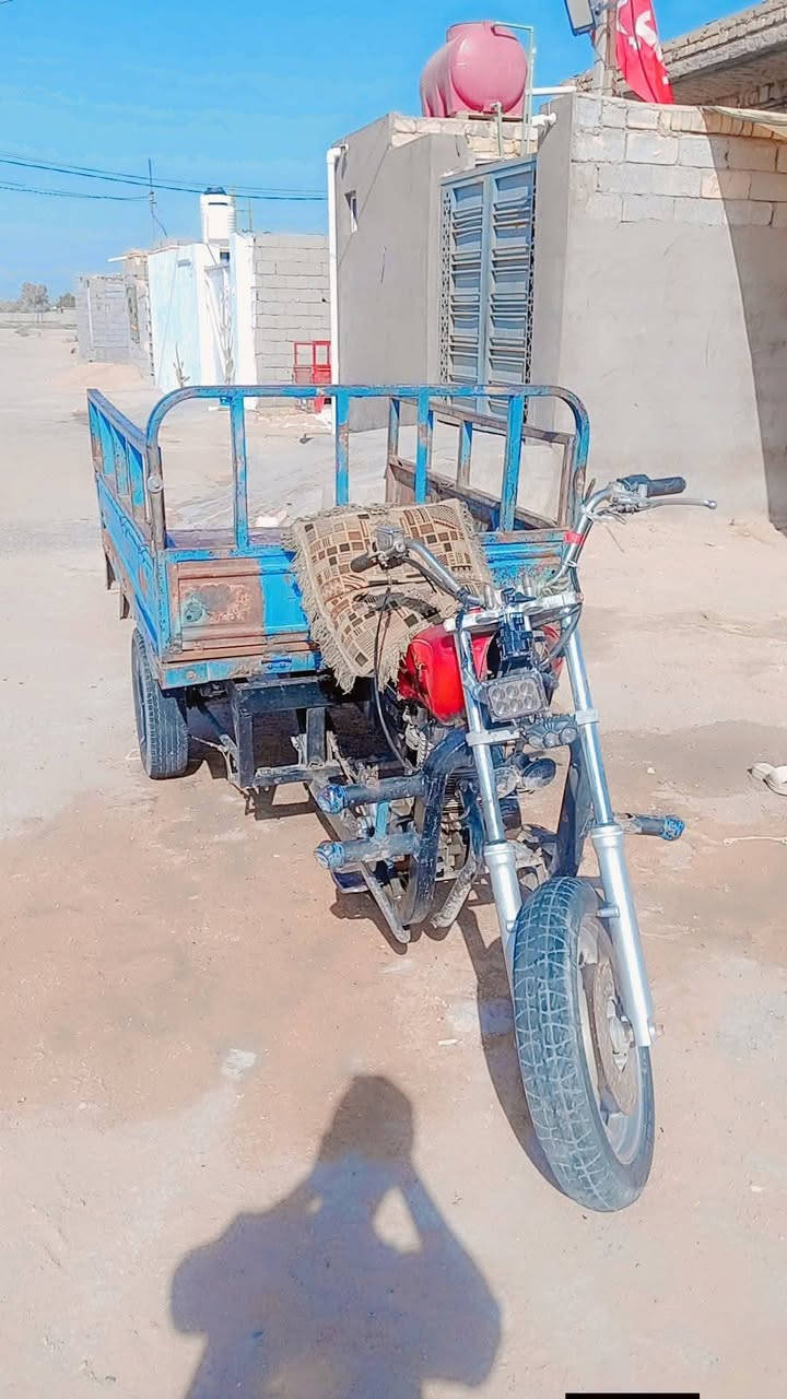 سلام عليكم ستوته للبيع مديل 9 مكينه  كايمه  سعر 700وبيها مجال للشراي مكاني النجف طريق انجف كربلاء عمود 130 رقم الهاتف *********** ملاحضه الماكينه كايمه
