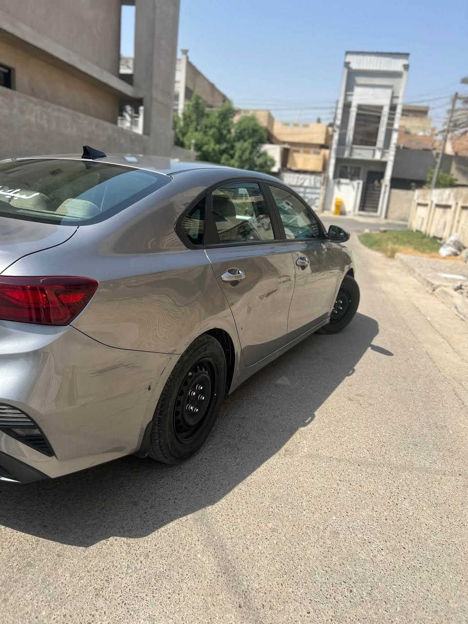 السلام عليكم
كيا فورتي م 2024 داخله كتاب شهداء بعدلها سنه وتنفك
حادثها دعامية وشويه من البنيد راجع حار 
وبالعراق انضربت باب وطخه بالجنطة
نص فول 
كير cvt 
ماشية34mi
شاشة كاربلي 
تحكمات ستيرن
تدفئة كشنات 
وضعيات قيادة
سيارة مدوشمة كشنات وأرضيه كاربت 
وسفريات وجنطنة 
مكينة وكير مكفولات
السعر 145$ وبي مجال
مكان السيارة بغداد الحرية 
***********
