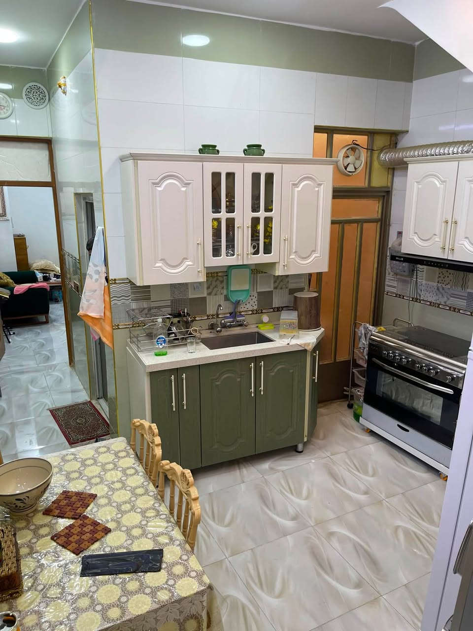 دار للبيع بناء حديث
- مساحة ٨٥
- غرفتين نوم
- نزال ٢١
- واجهة ٤
- استقبال
- حمامين
- للأستفسار : ***********
