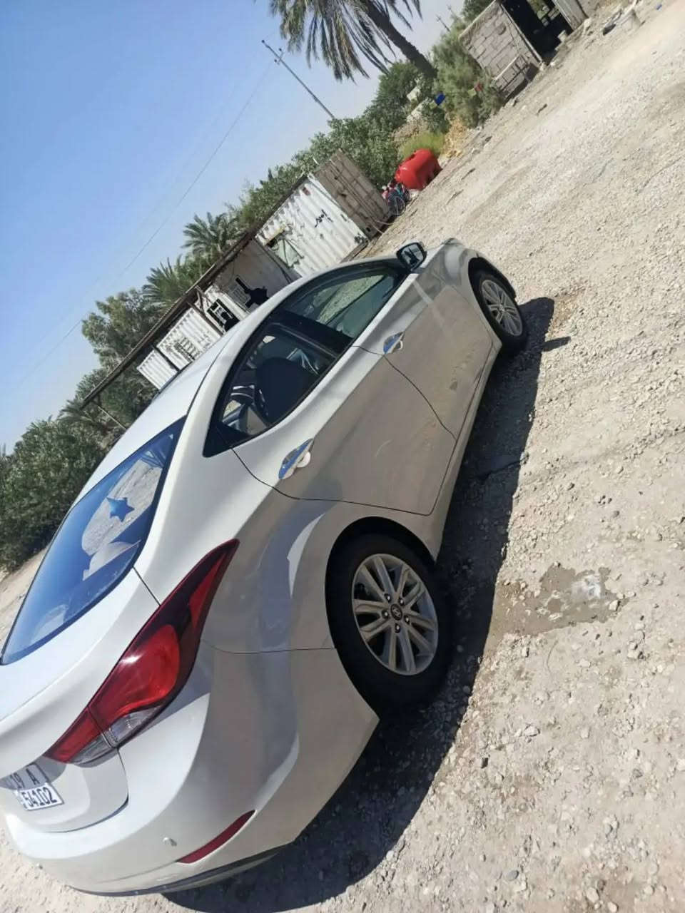 لا توجد تفاصيل

نص مكتوب في الصور:
- سلام عليكم النتره بيع او مراوس موديل ١٥ مكفول ماعد باب صبغ محرك ١٦٠٠ خليجي مكاني مشخاب هاذا رقمي ***********