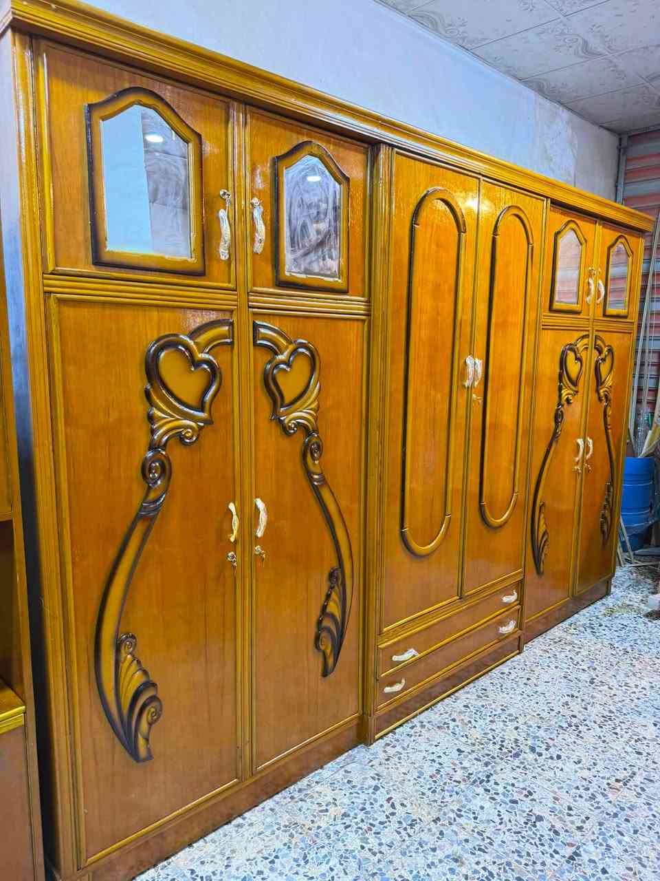 السلام عليكم 
غرفه صاج عࢪاقي مستخدام 
غرفه6/ابواب 📌
السعر ٤٨٠
نضافه 80/💯 
معا نقل فقط داخل بغداد 
واتساب ***********
