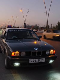 بي ام 525 • توماتيك • محرك كير شرط