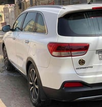 سورنتو موديل 2017فول مواصفات للاخير بيها صبغ شبر من البنيد اثر الفابيو...
