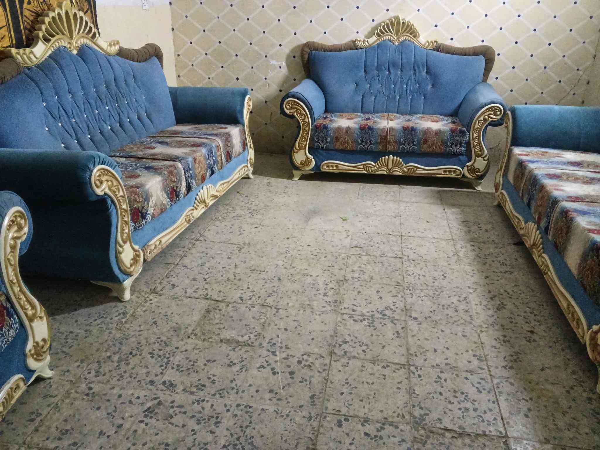 تخم تسكام نضيف كلش 10مقاعد ثكيل مو سوكي خشب قوي اسود السعر 340وبيه مجال قليل العنوان بابل الحمزه الغربي الحي العسكري الاستفسار ***********
