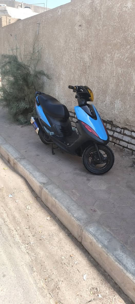 للبيع ماكس عدله
مكينه جديده حاويه 
دراجه نضيفه 
هندر نكره 
صالنصه رياضيه
يدادت سكليتر رياضيه
دراجه أوراق السعر ٧٠٠ ألف
وبيه مجال قليل 
مكاني ميسان قضاء الميمونه
قرب جامع الميمونه الكبير
الرقم***********
