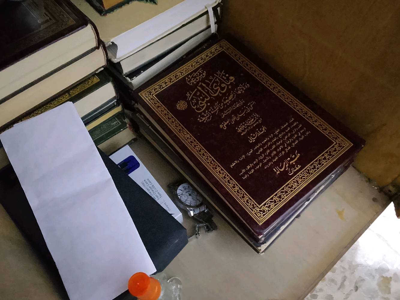كتب للبيع أكثرهن دينية الفريقين ورقية ومجلدات كاملة واجزاء السعر مناسب مكاني الحرية بغداد