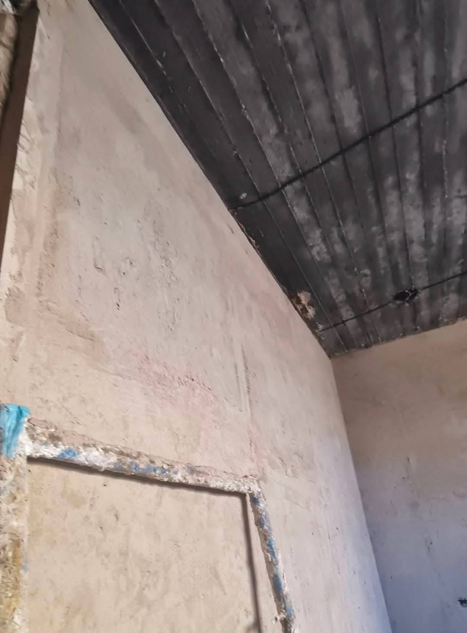 السلام عليكم كادر جص وبورك ناخذ على المتر  ..
العمل درجه اولى مساطر على الكبان 
 نشتغل بجميع مناطق الرصافة 
رقمنا بي واتساب هم اتصال ***********
