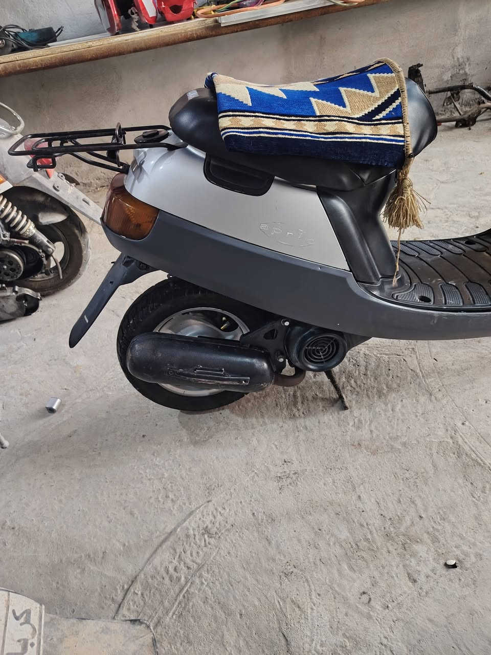 بطة • ٢٠٠٣ • شرط